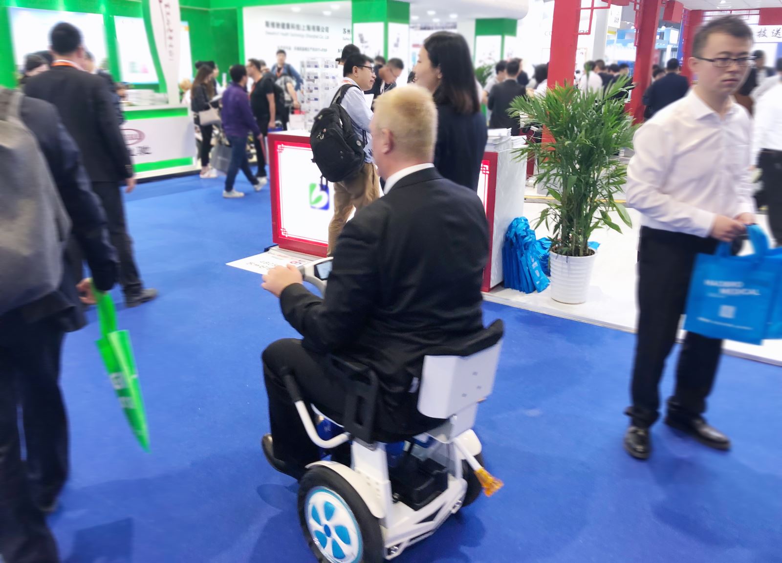 Airwheel A6T Medical Equipment at 79 th CMEF